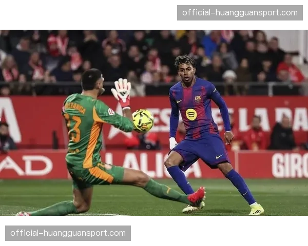 西甲联盟考虑修改换人规则,允许因“脑震荡风险”的临时换人,以应对高强度对抗 西甲联盟考虑修改换人规则,允许因“脑震荡风险”的临时换人,以应对高强度对抗